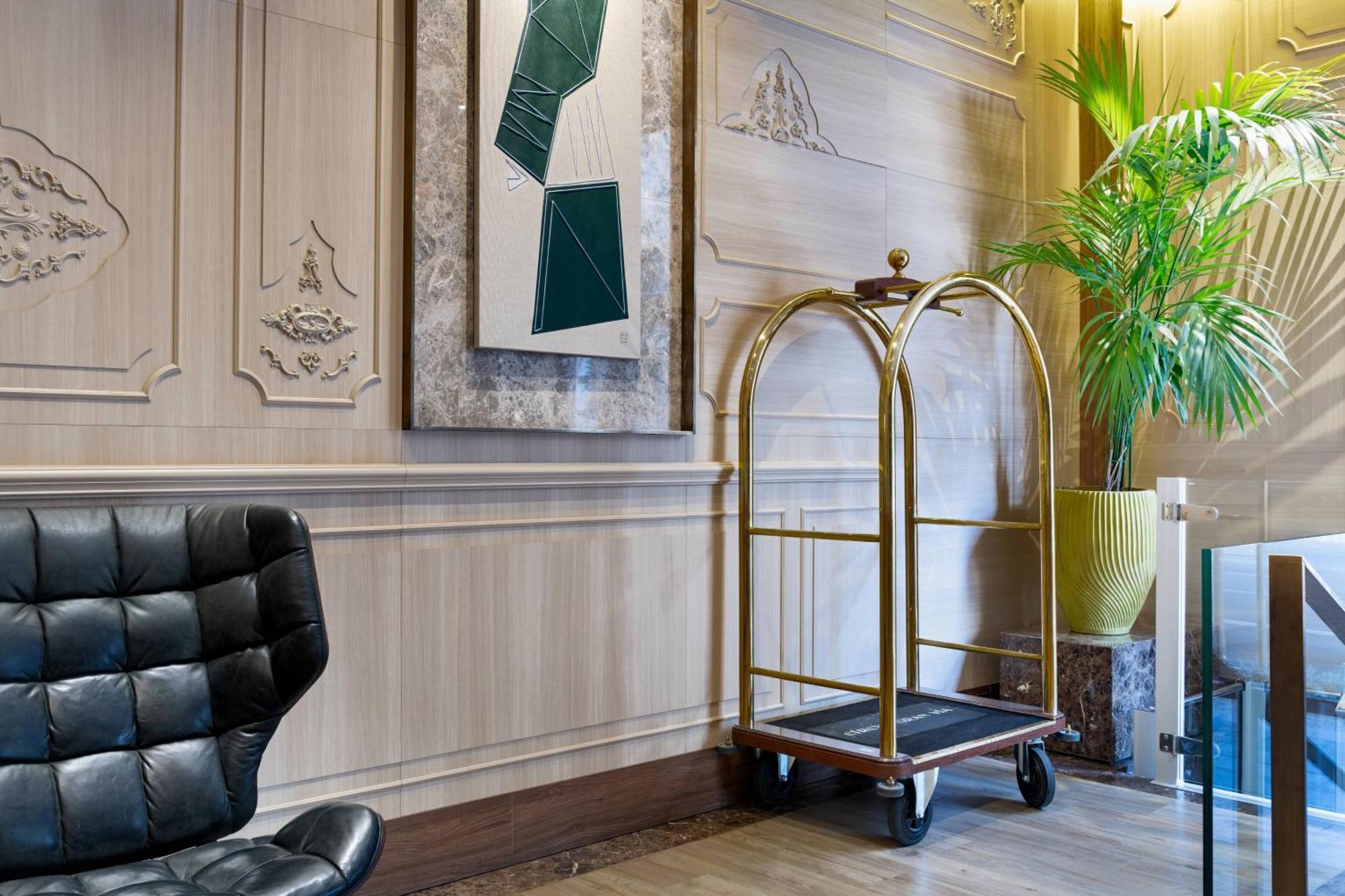 Hotel Circulo Gran Via, Autograph Collection (Adults Only) à Madrid Extérieur photo